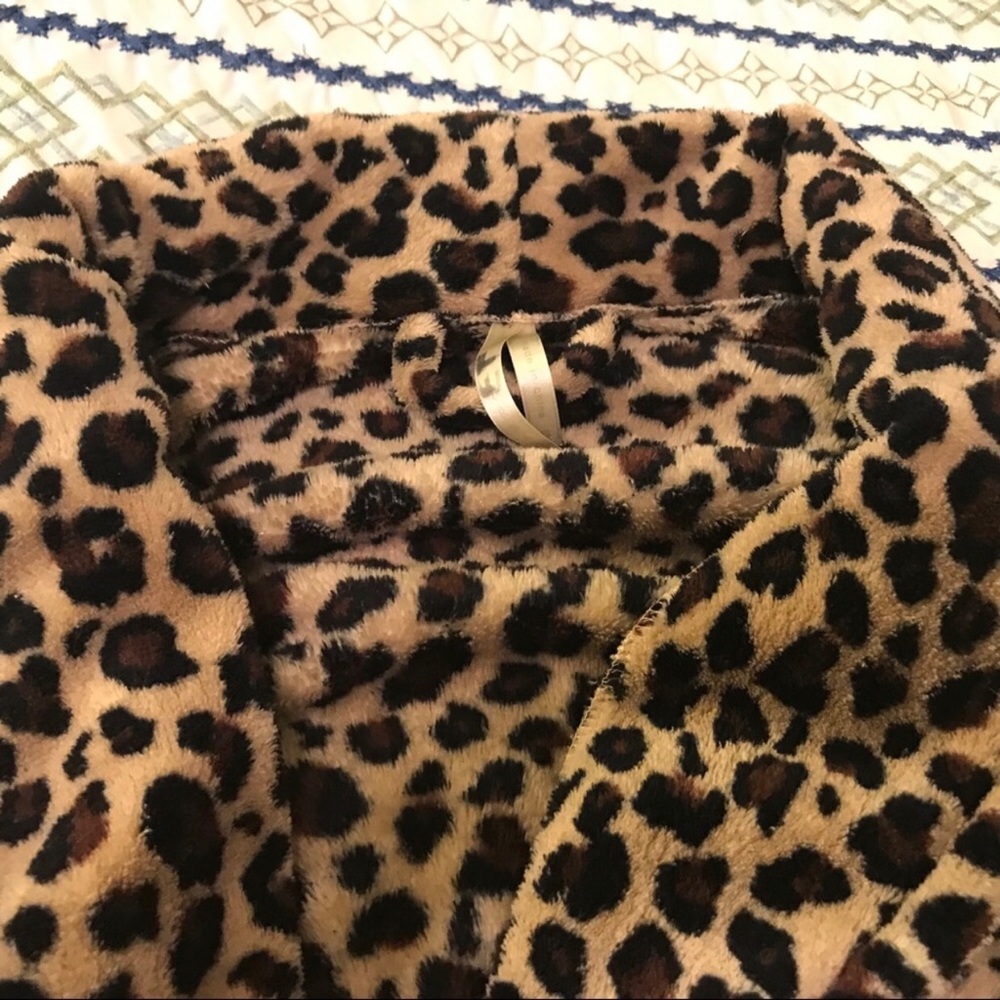 🐅Animal Print 🐅 fleece robe